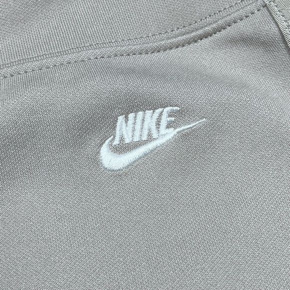 Vintage Nike Pants Women’s Size Medium Beige Cropped Capri Casual Swoosh Pull On - Picture 7 of 15